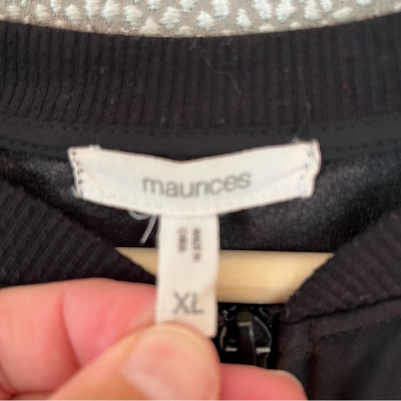 XL Maurice’s Floral Zipper Jacket - Picture 7 of 8
